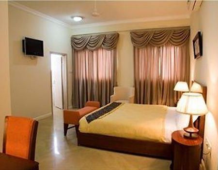 Royal Richester Hotel Акра Стая снимка