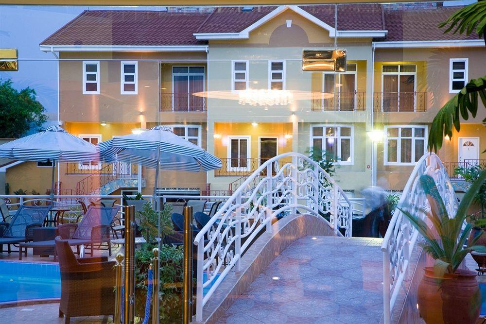 Royal Richester Hotel Акра Екстериор снимка